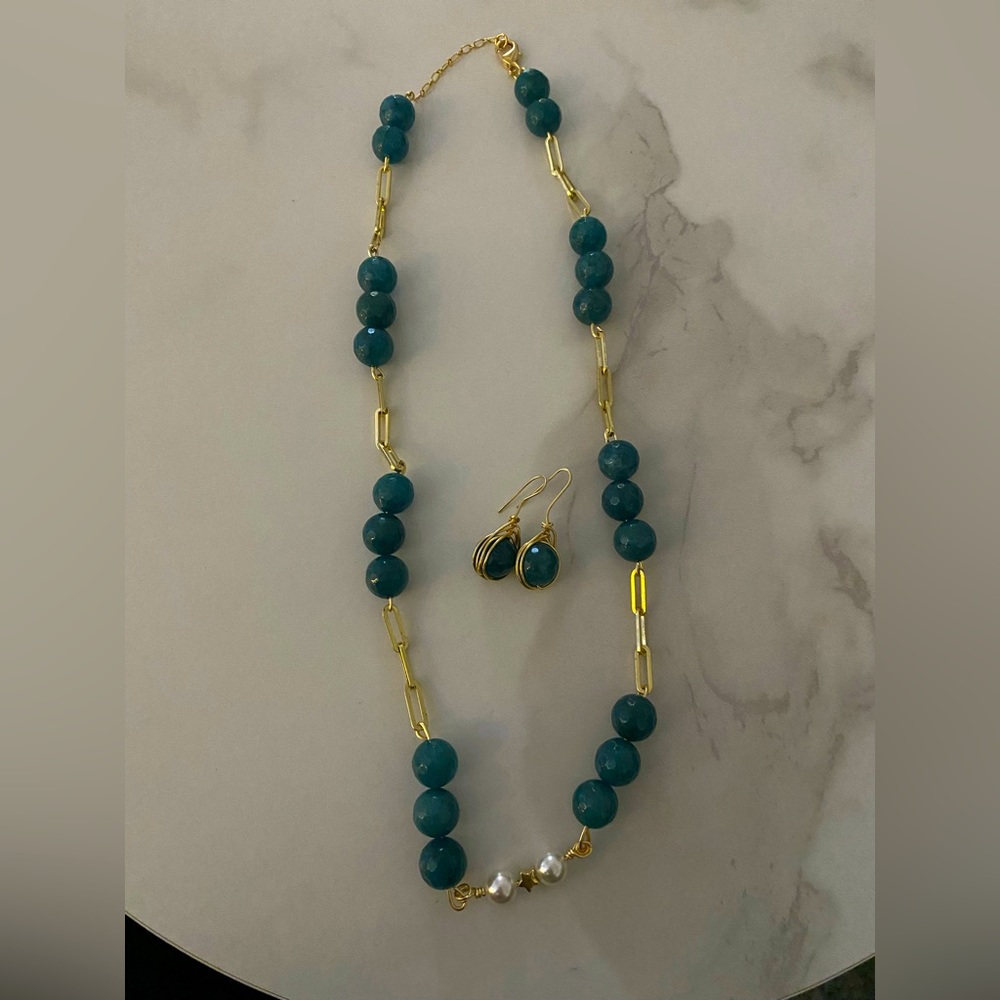 VintageWired necklace and earrings set.